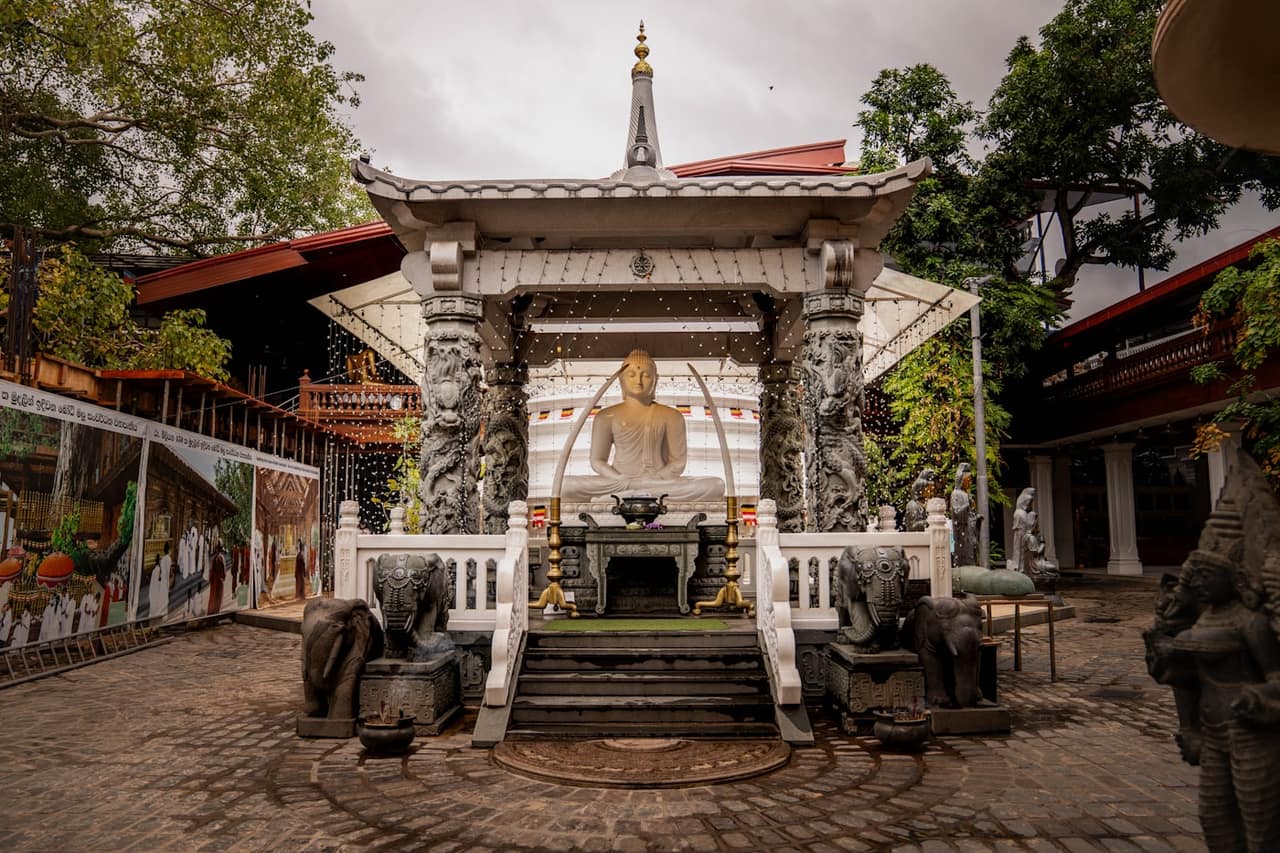 Dambulla Cave Temple, Sri Lanka — view 3